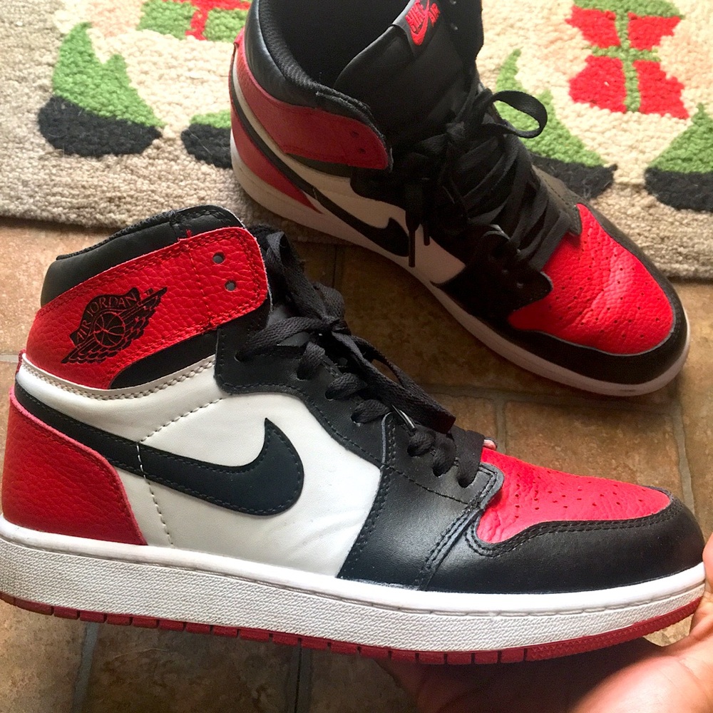 Men’s Nike Air Jordan 1 Red Black White size 10